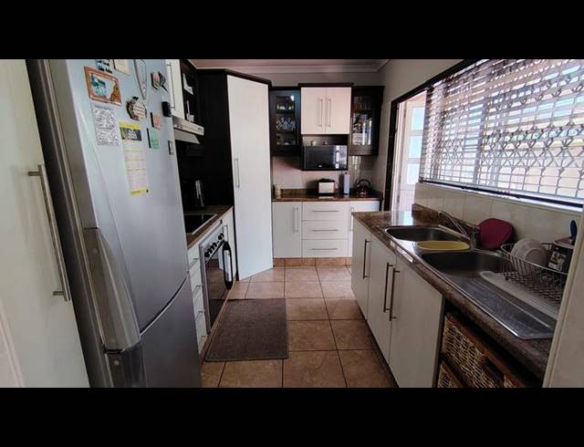 3 BEDROOM HOUSE FOR SALE IN ESCOMBE